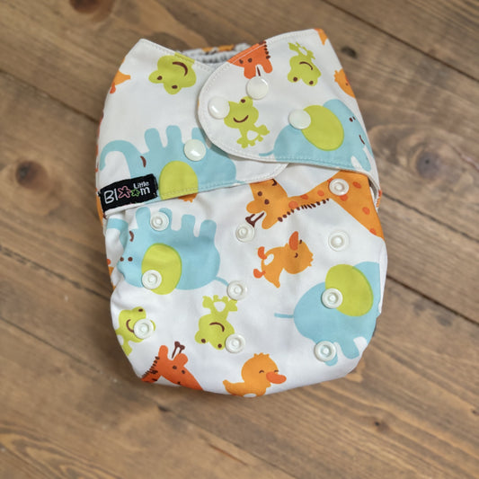 Littles & Bloomz BTP Pocket Nappy-Pocket Nappy-Littles & Bloomz-Giraffe-The Nappy Market